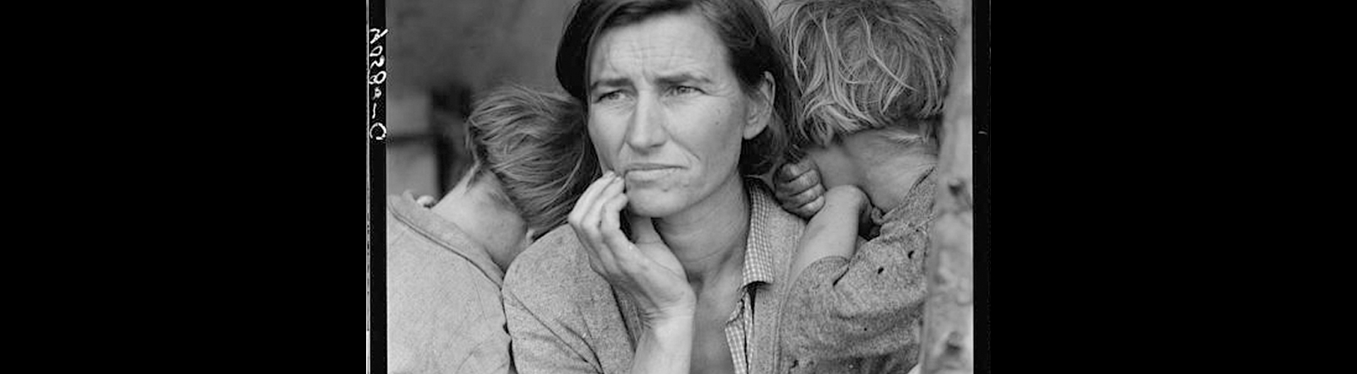 Black and white iconic photo of Migrant Mother during the Great Depression by Dorothea Lange